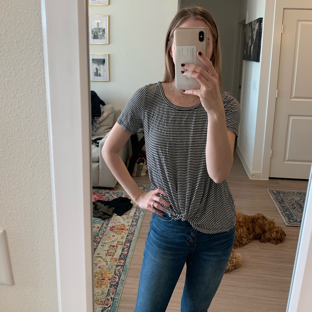 Front tie top
